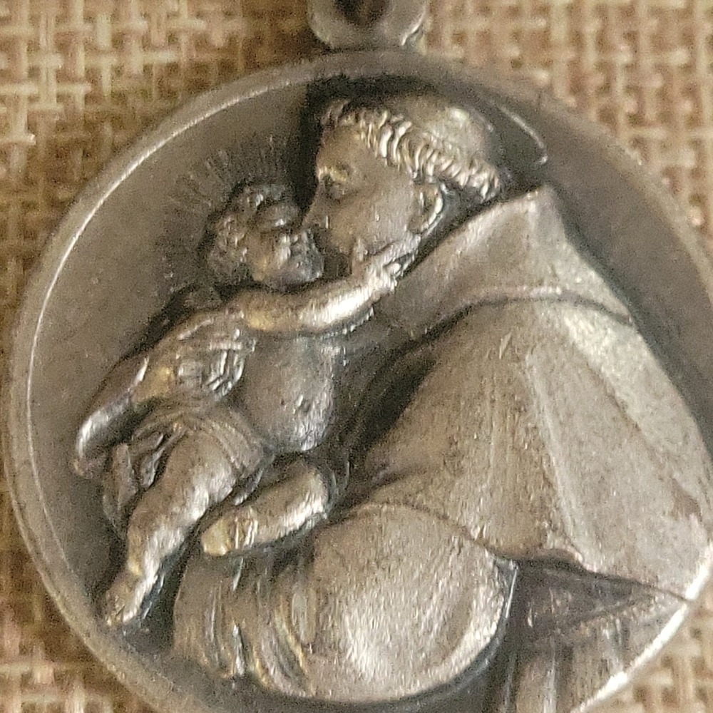 Vintage St Anthony of Padua Relic Medal Sacred Tongue Touched Cloth 1 Inch Size